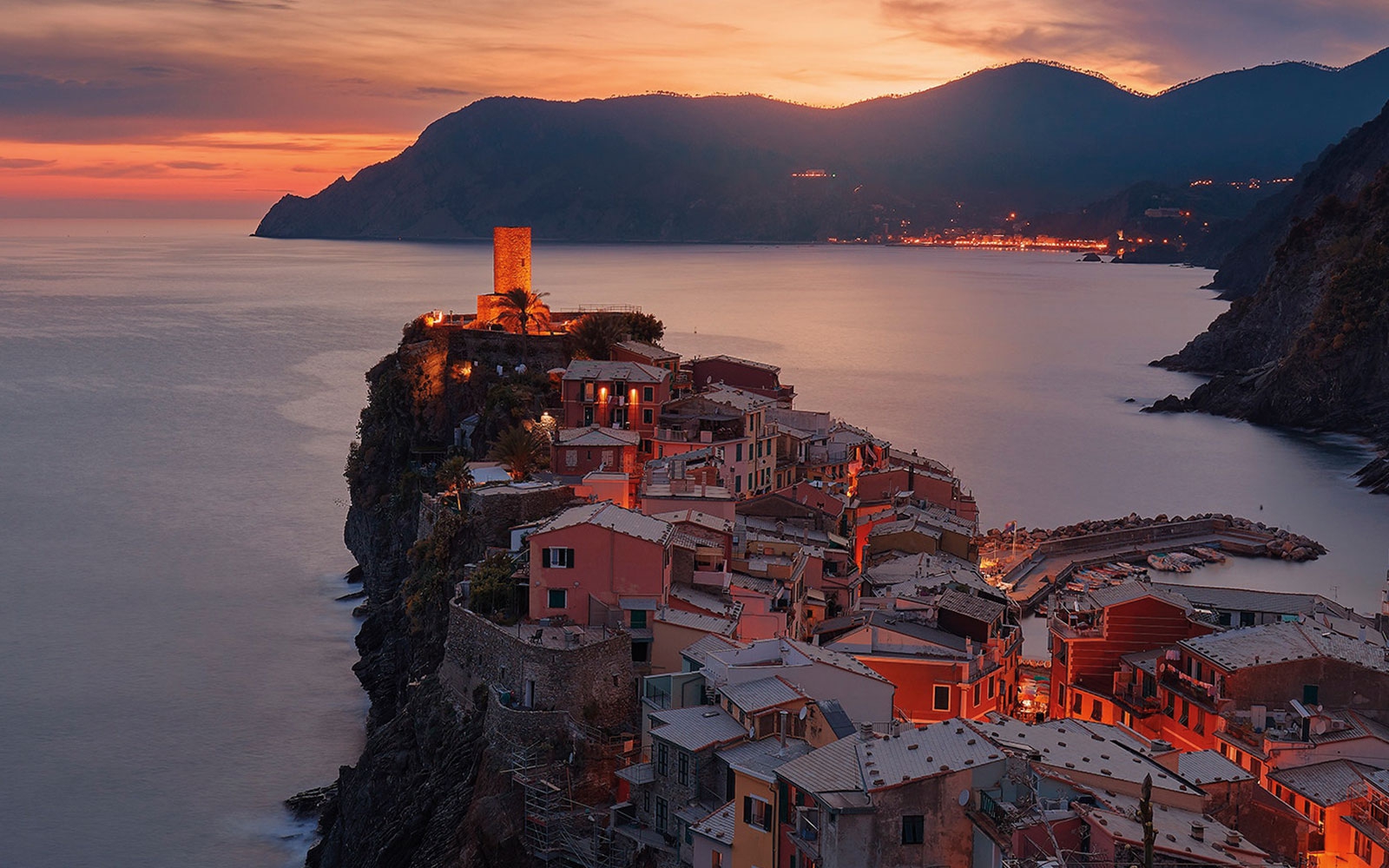 The Robot DesignCandel - The Robot Design